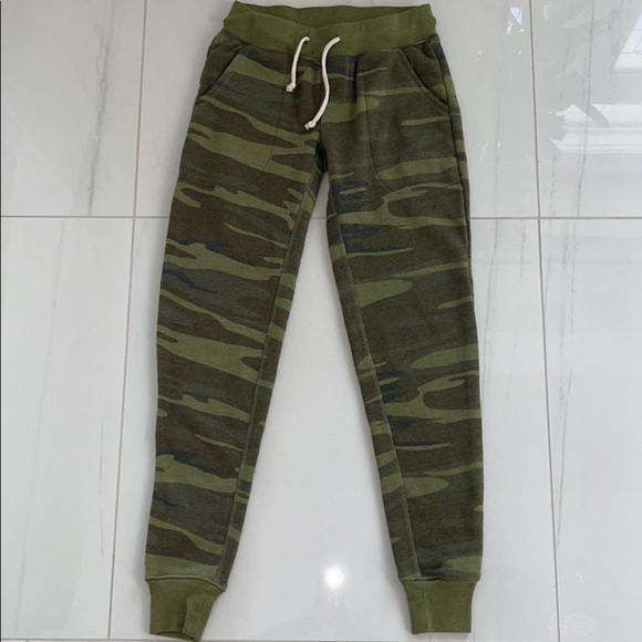 Alternative Pants - Green Camo Alternative Cozy Joggers Size XS